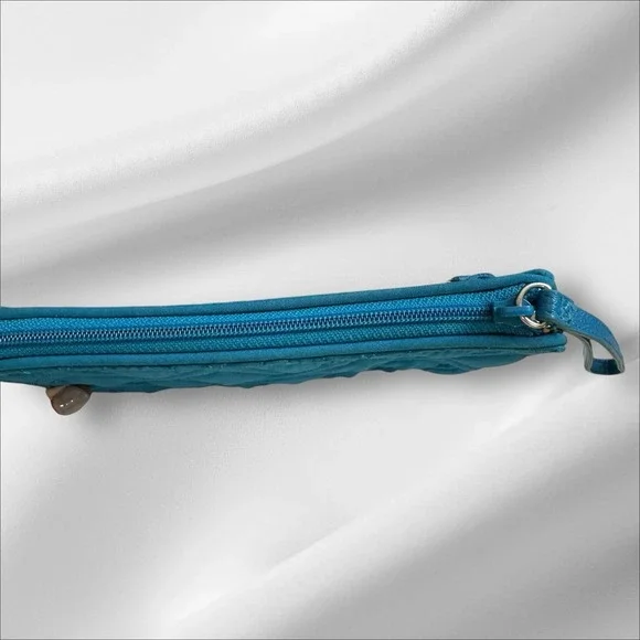 Vera Bradley Quilted Wristlet Top‎ Zip Wallet Tango Teal RFID Protection - Picture 5 of 9